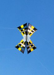 gold_mid-vent_full-sail.jpg