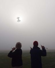 Kiteflyers in the fog 20.11.2011.jpg